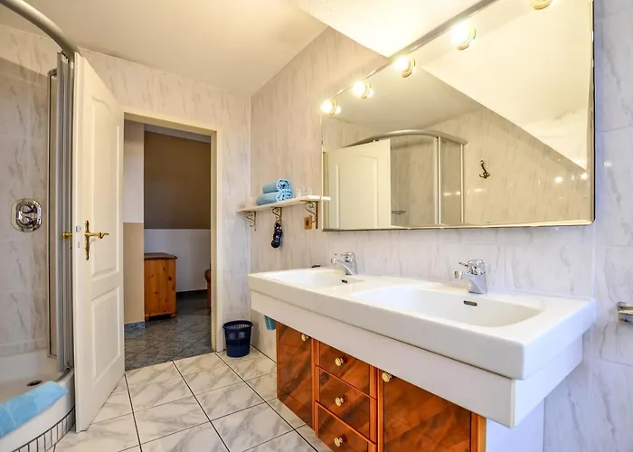 酒店 兰德霍斯克鲁巴酒店